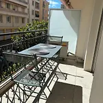 2 Etoiles A Pour 4 Personnes Appartement Menton